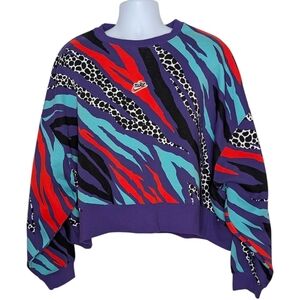 Nike Women's Colorful Patterned Top